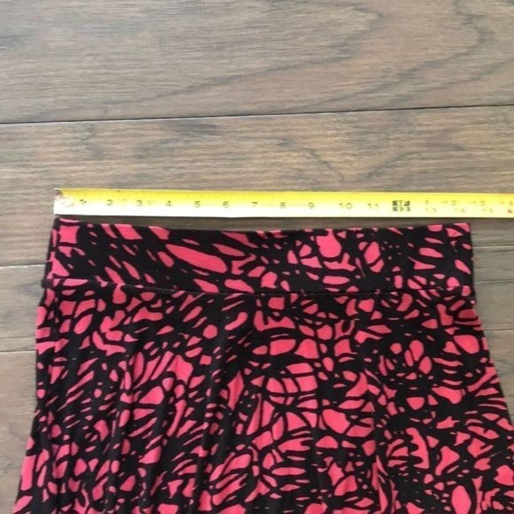 Loft Small Pink and Black Abstract Soft Flowy Skirt Workwear Casual Comfort - Picture 3 of 5